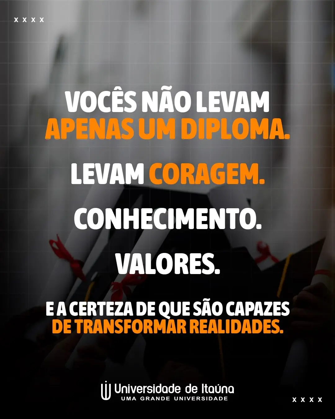 Formandos da Universidade de Itaúna celebram conquista