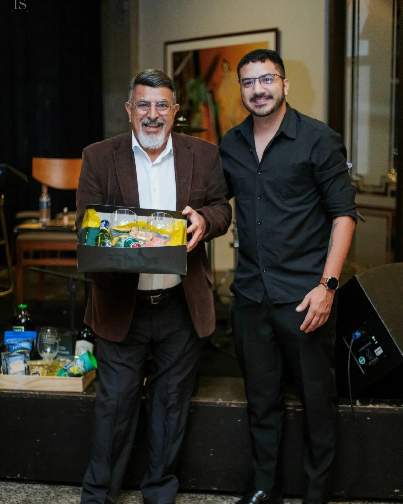 Noite de Queijos e Vinhos no Tropical Tênis Clube