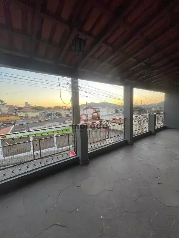 Casa à venda na Cidade Leonane, 4 quartos e 101 m²