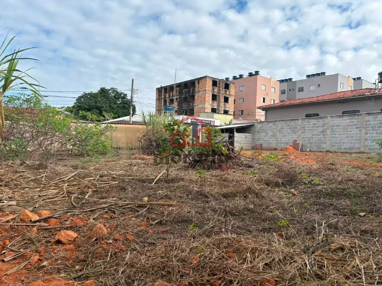 Lote à venda na Varzea da Olaria