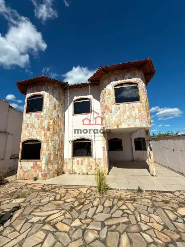 Casa 6 quartos à venda no Centro
