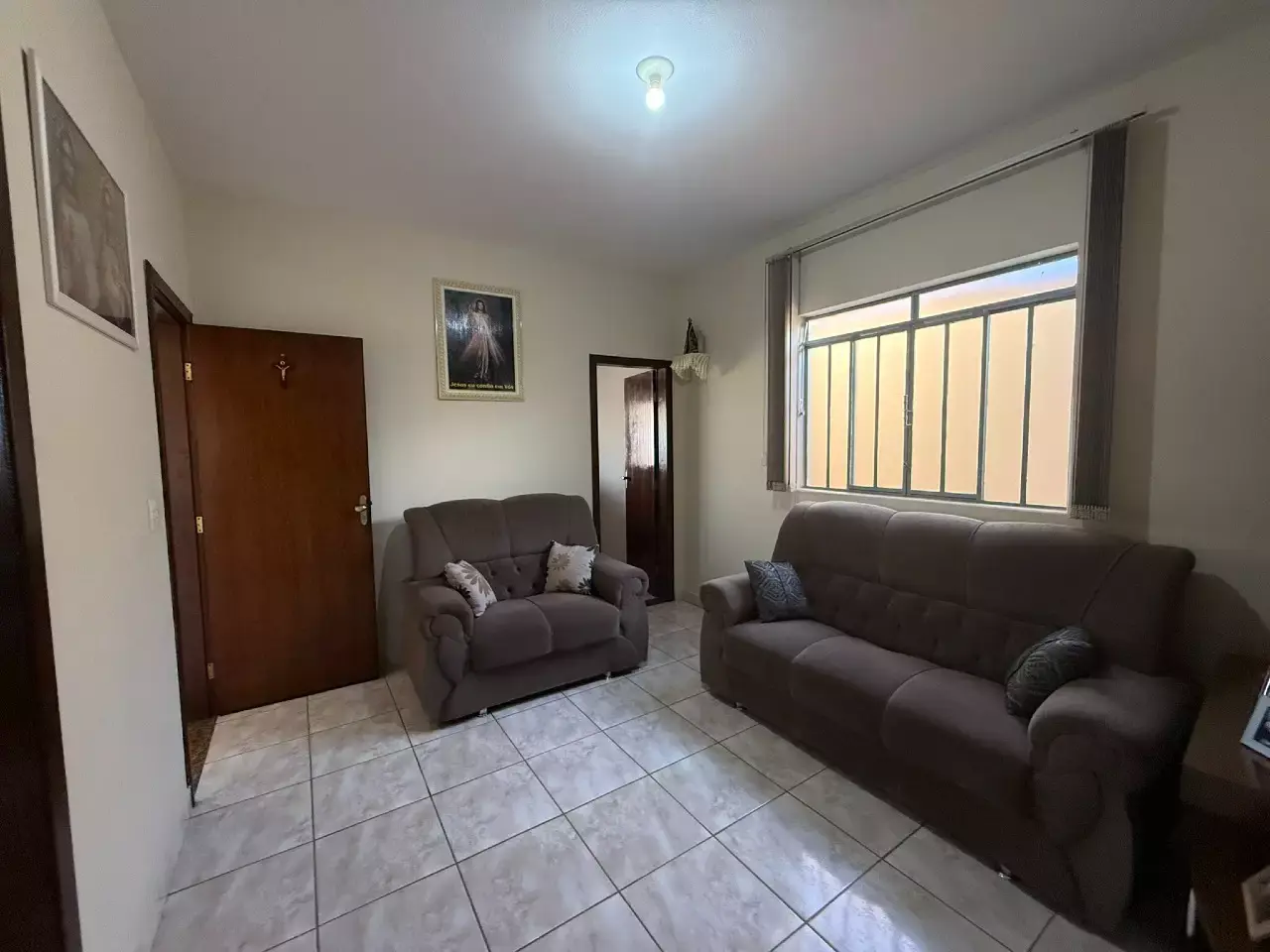 CASA à venda, 2 quartos, 1 suíte, 2 vagas, LOURDES