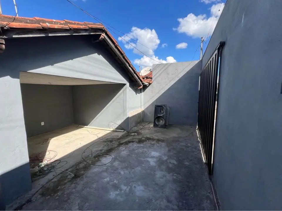 Casa 3 quartos à venda no Santanense
