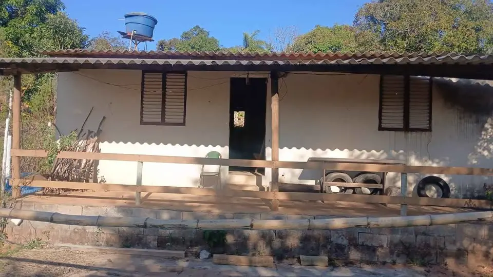 Chácara 1700 m² com água corrente à venda no Povoado dos Chaves
