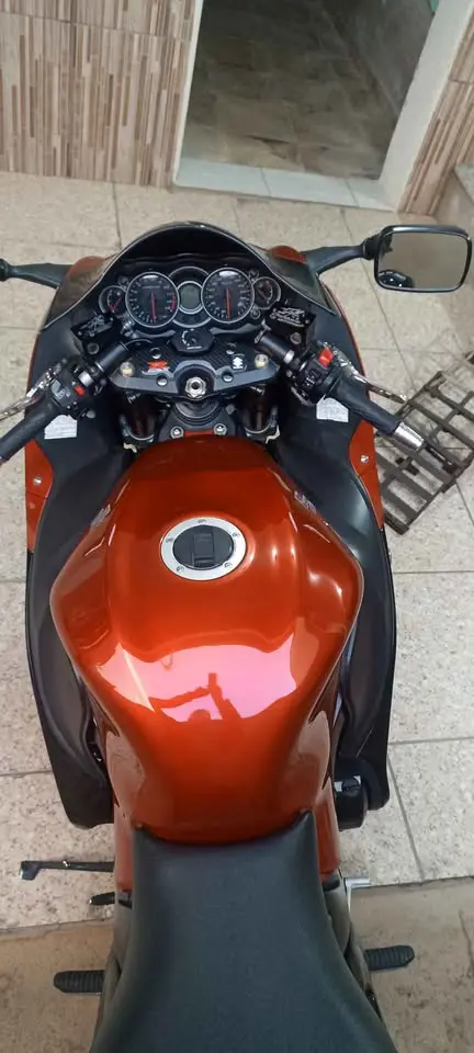 Suzuki Hayabusa 2010 em ótimo estado, aceito troca
