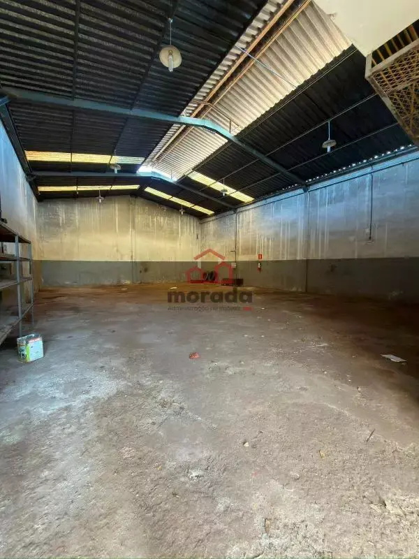 Galpão para alugar com 262 m² na Vila Tavares