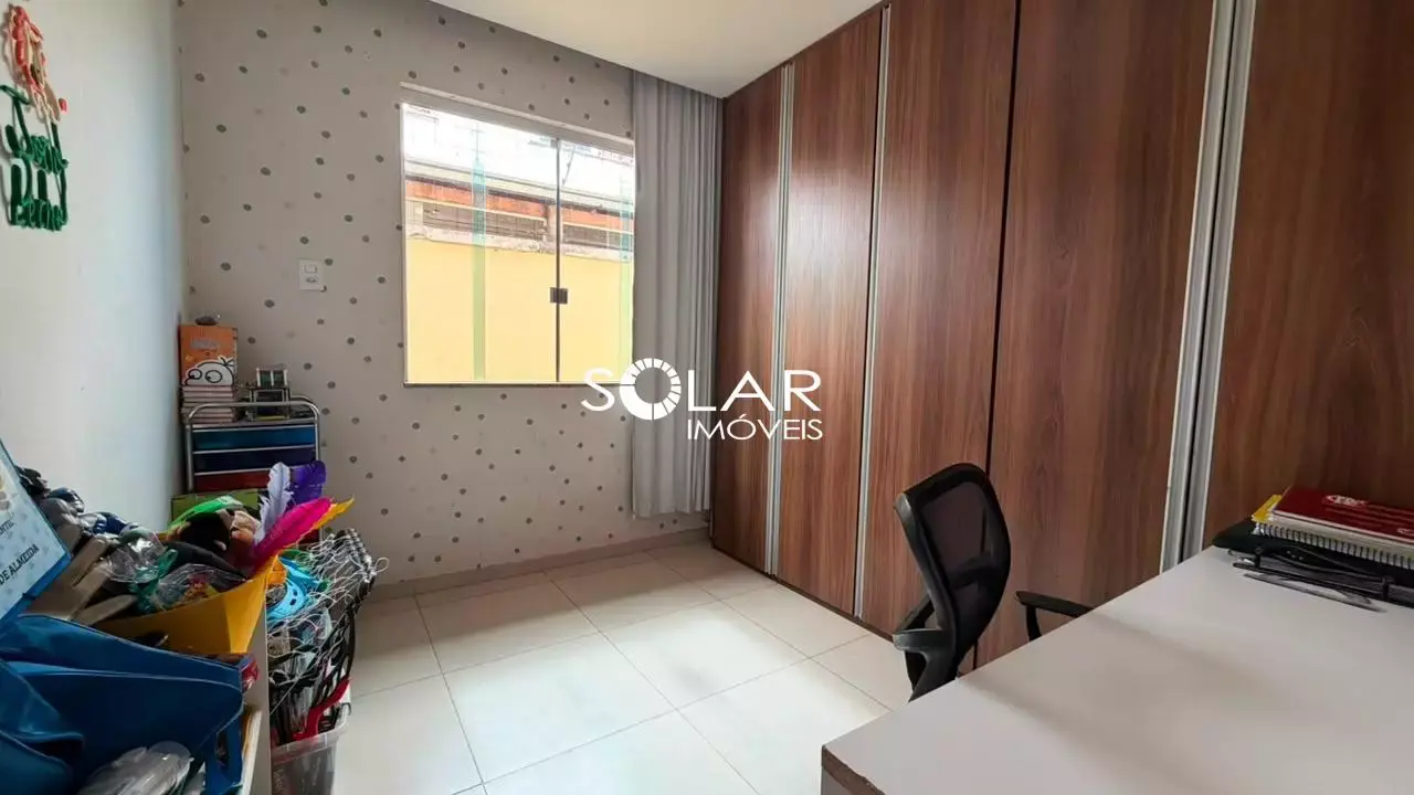 Casa à venda no bairro Belvedere, em Itaúna