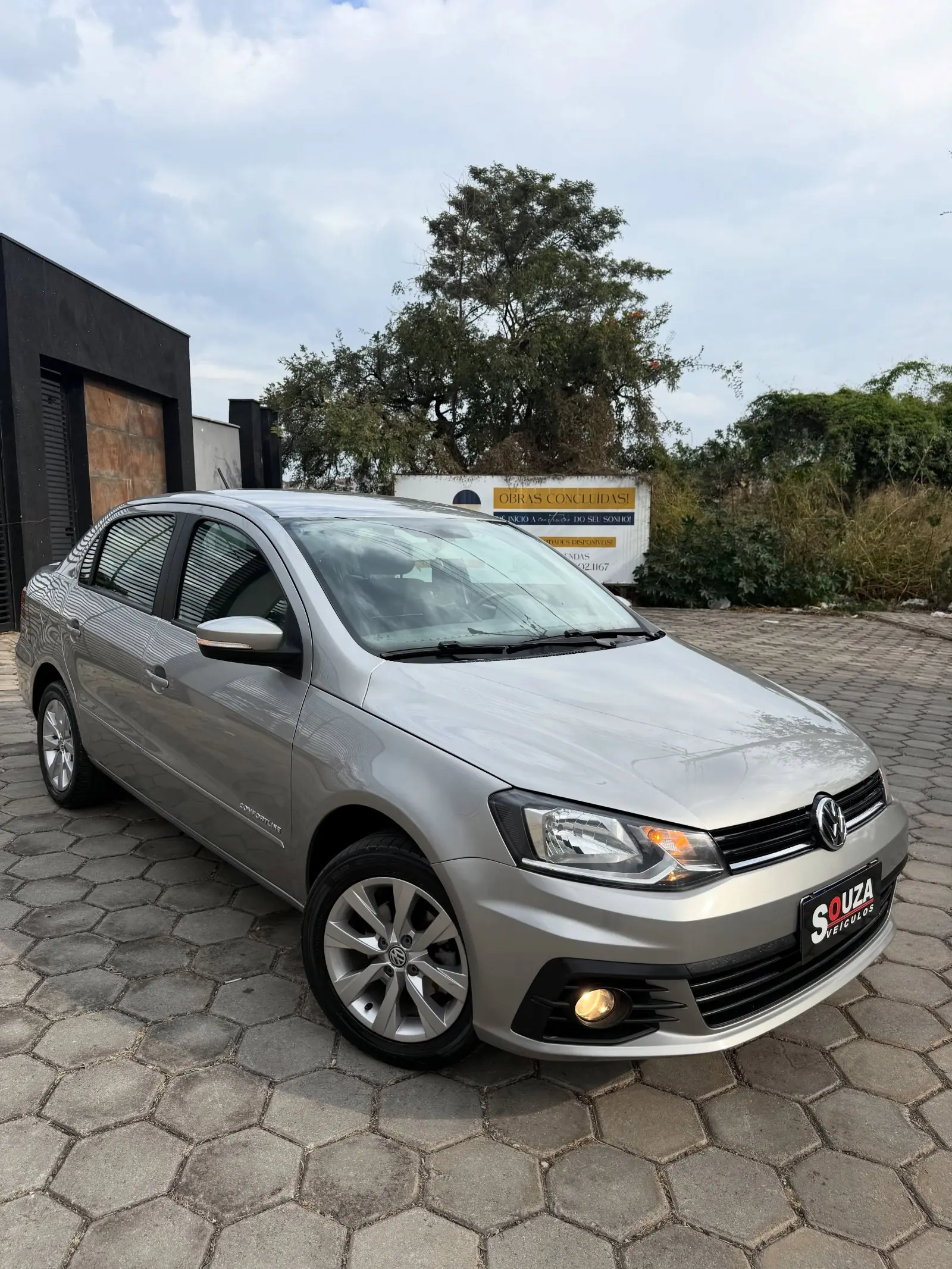 VW Voyage 1.6 MSI 2017 impecável – 120 mil km