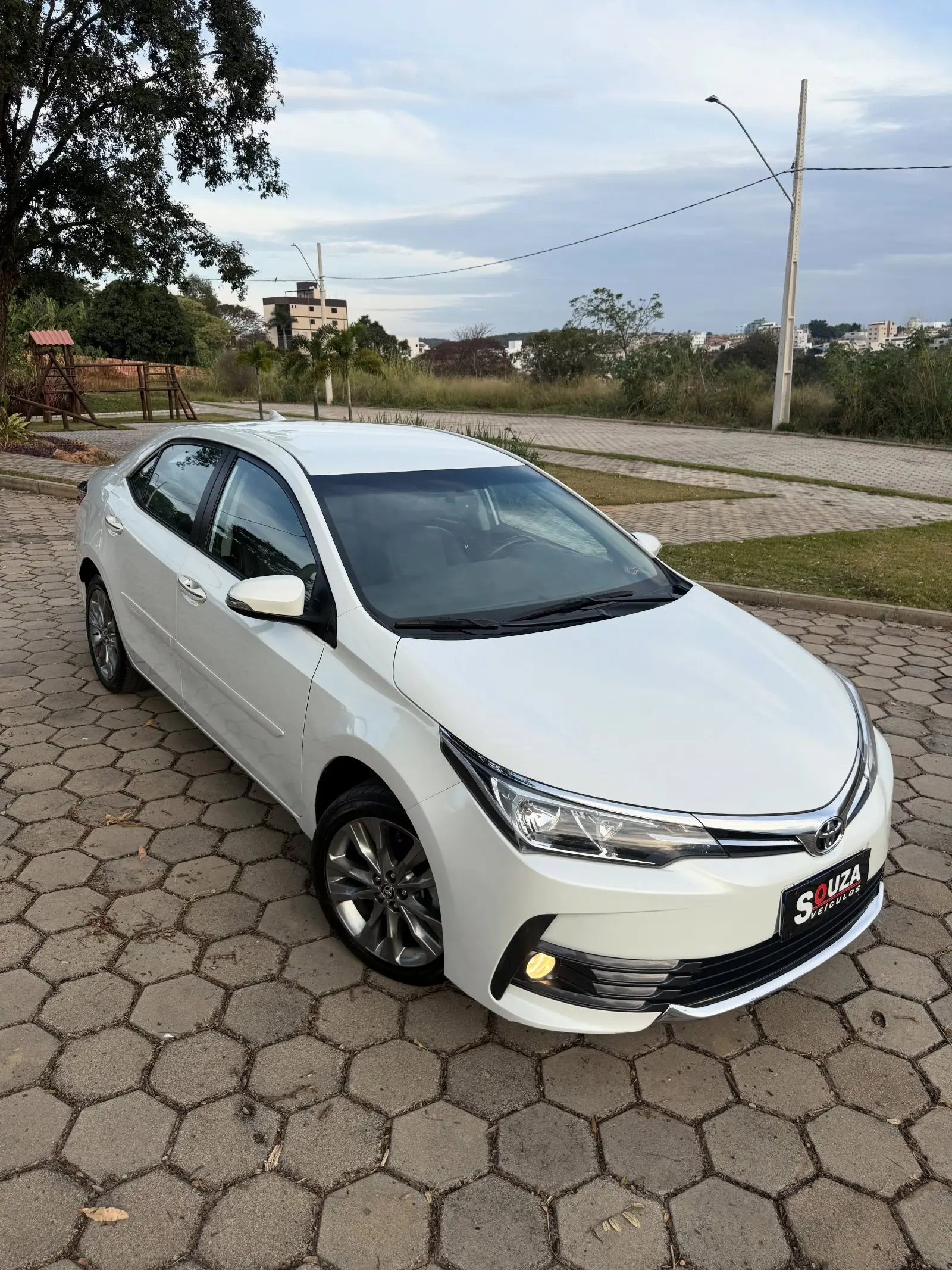 Toyota Corolla XEi 2.0 Automático 2019 – 71 mil km