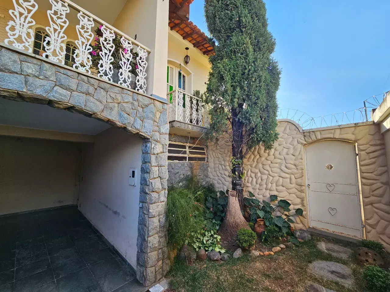 CASA à venda, 3 quartos, 1 suíte, 4 vagas, Residencial Morro do Sol