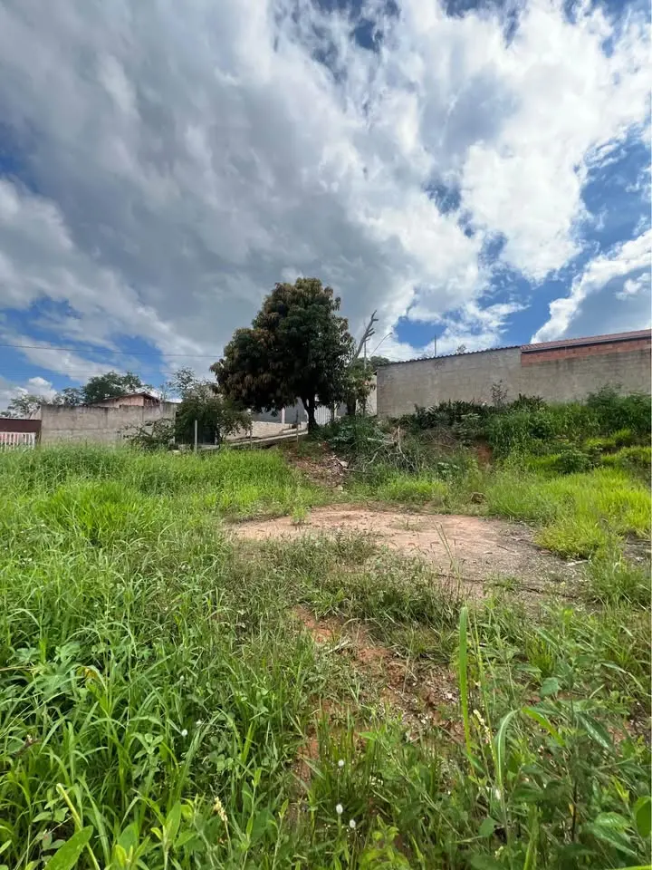 Terreno de 212 m² à venda no Cidade Nova