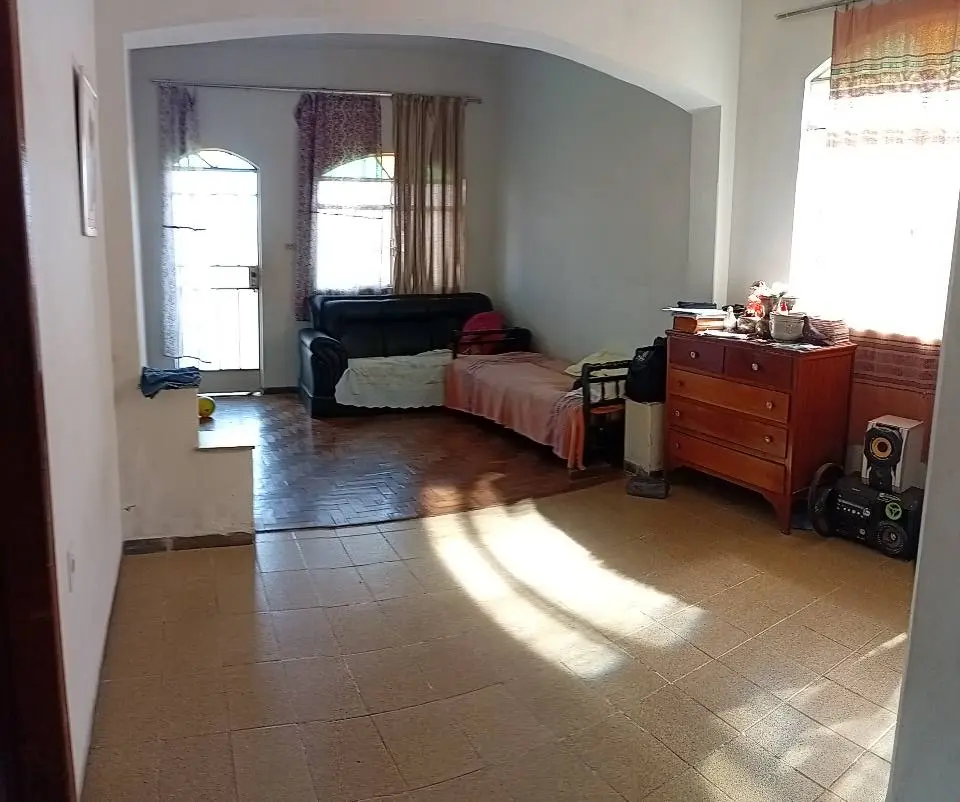 Casa à venda no Centro, terreno de 370 m²