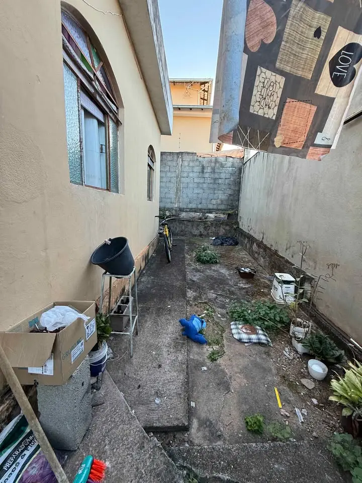 Casa 3 quartos à venda com garagem, 180 m² de terreno