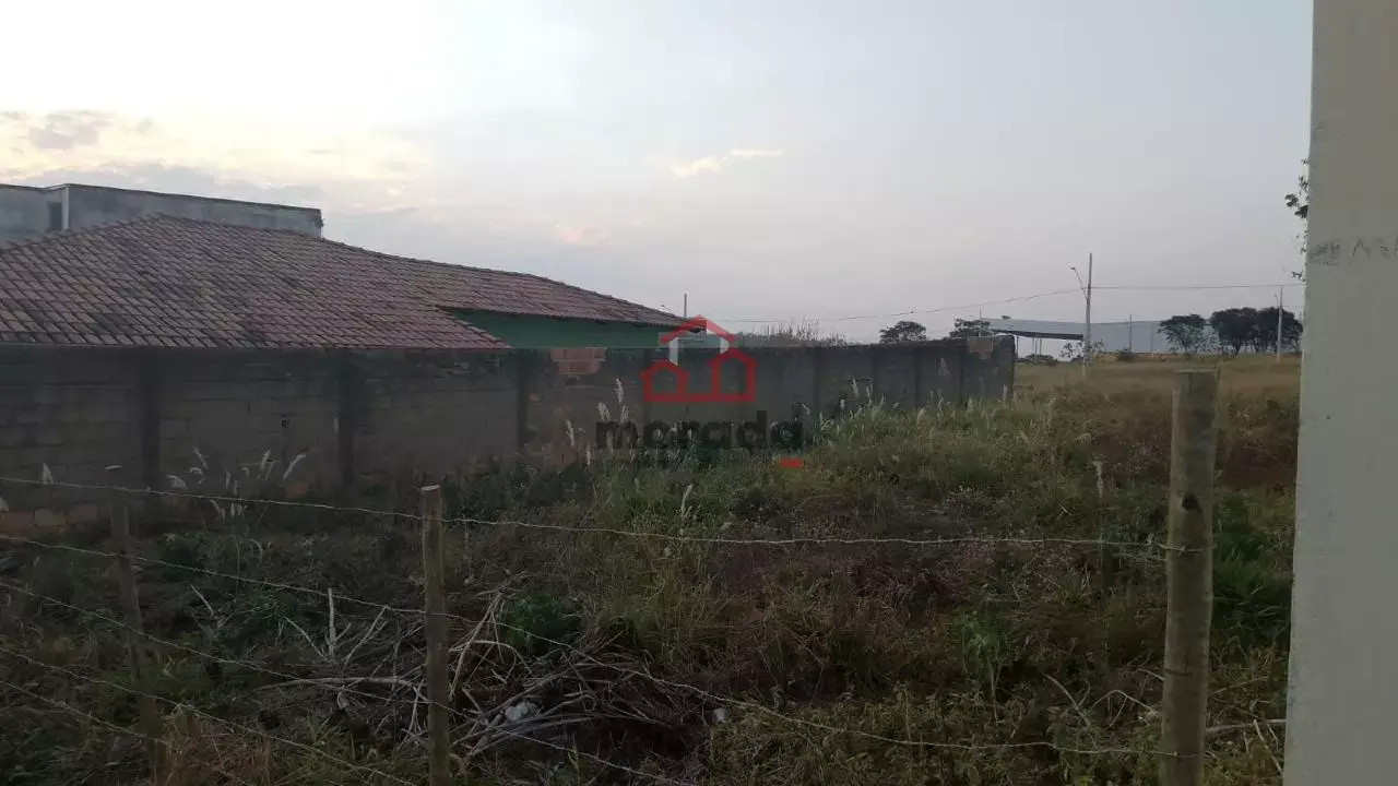 Lote à venda no Morada Nova