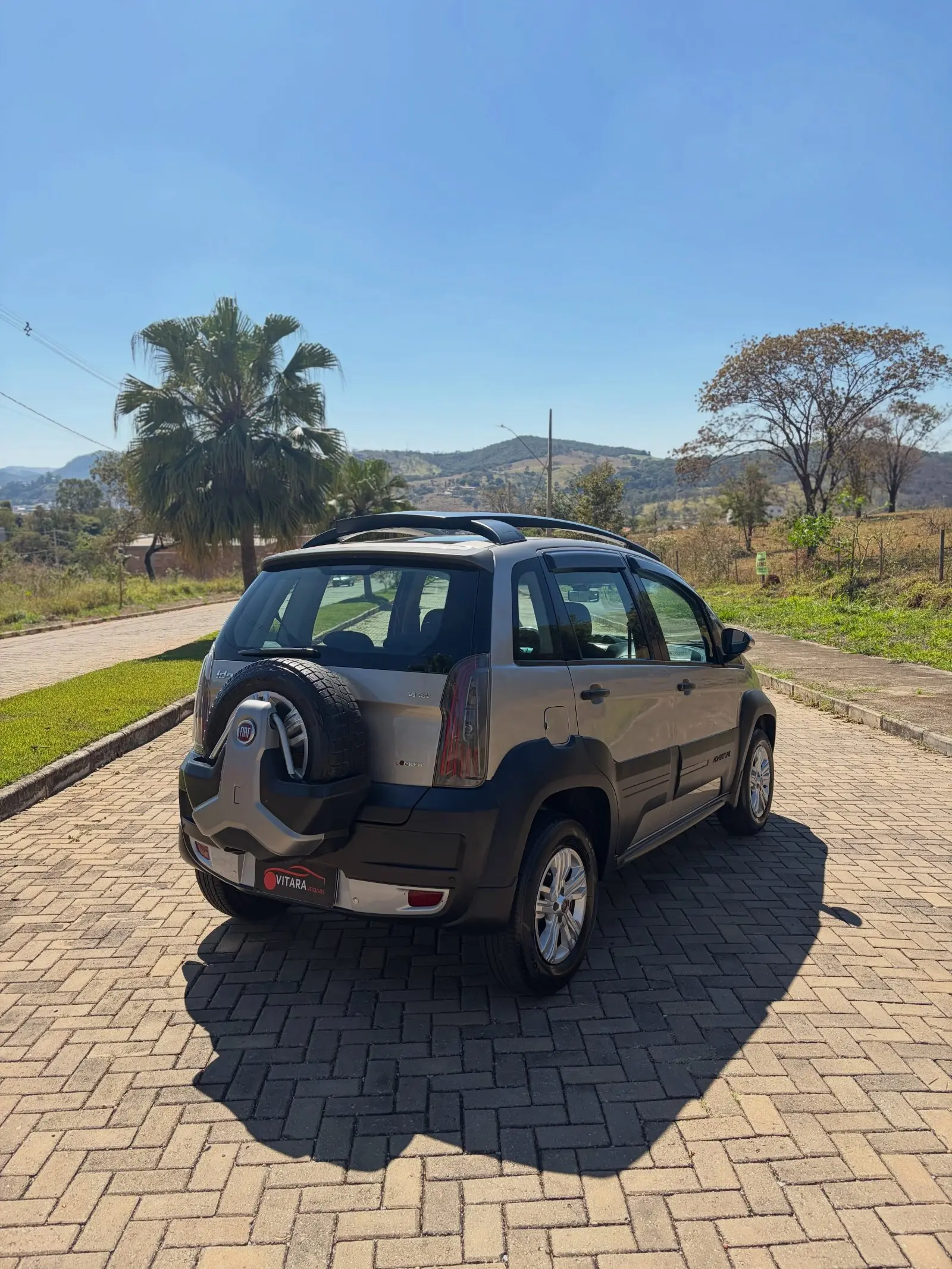 Fiat Idea Adventure 1.8 2011/2012 à venda
