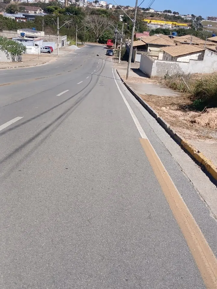 Lote de 450 m² à venda no bairro Tropical