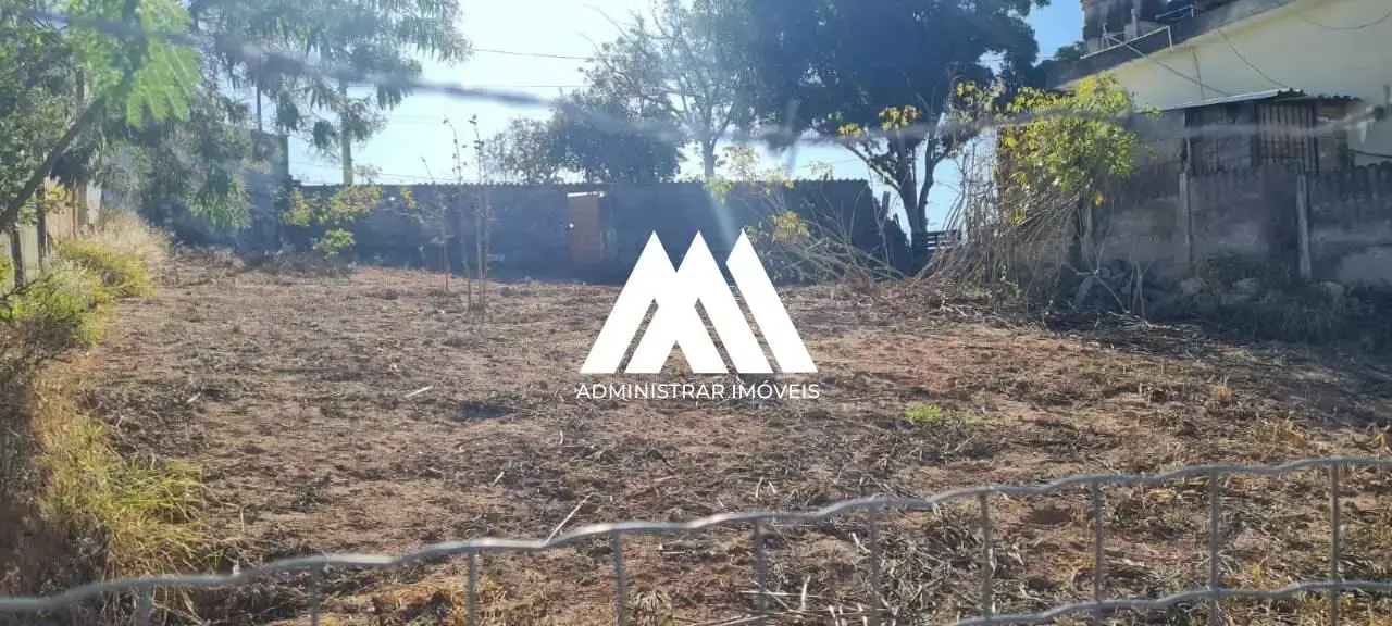 Lote de 460 m² à venda no Parque Jardim