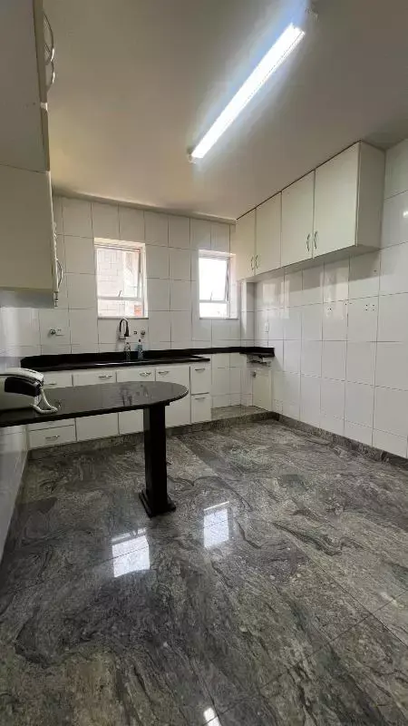 Apartamento à venda, 3 quartos, 1 suíte, 1 vaga, Centro