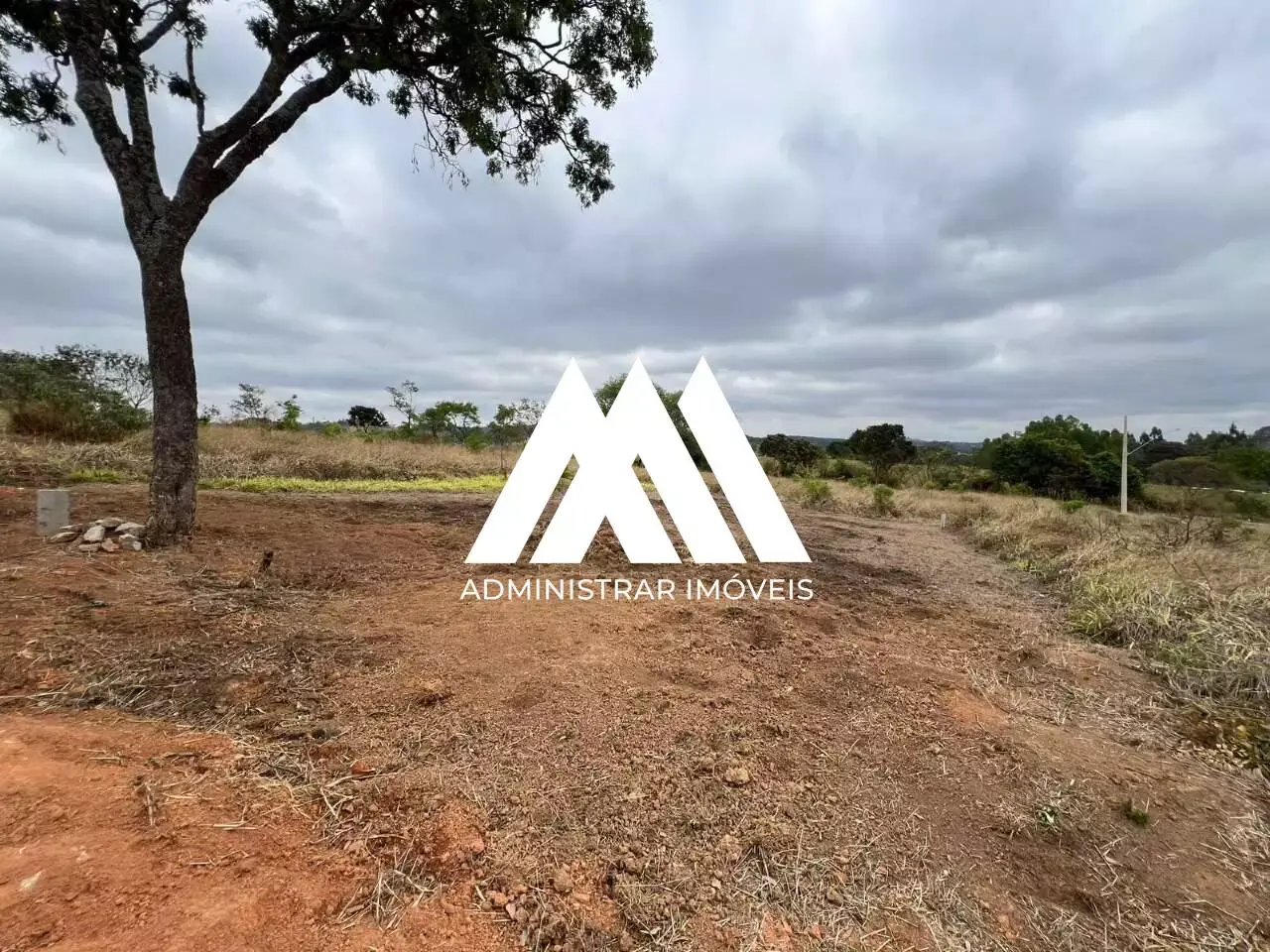 Lote de 300 m² à venda no bairro Campos