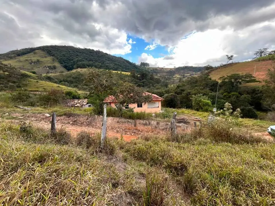 Terreno 4 hectares com casa em Bonfim