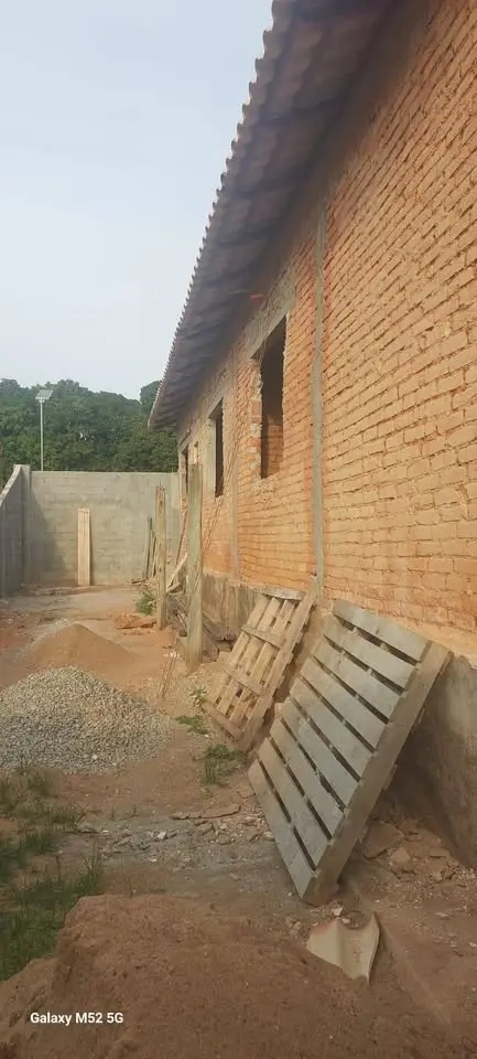 Vendo casa no Bairro Sao Judas proximo ao hospital do centro v