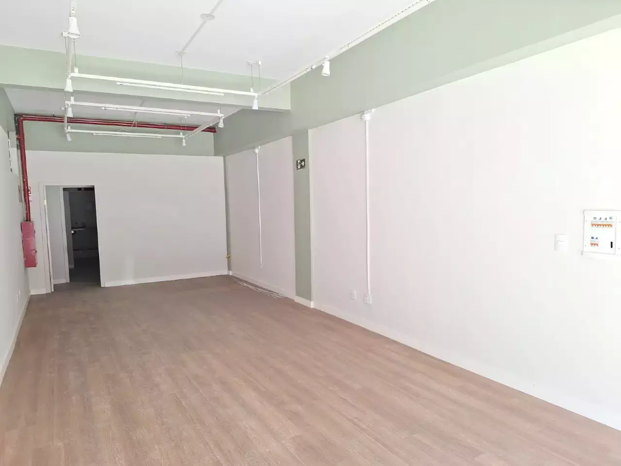 Loja para alugar no bairro Graças, 84 m²