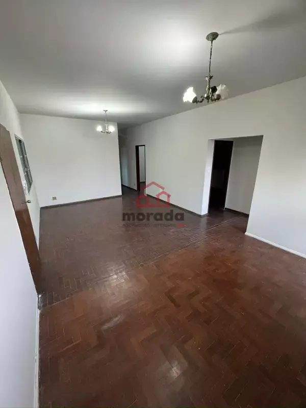 Casa à venda no Lourdes – 4 quartos, 1 suíte