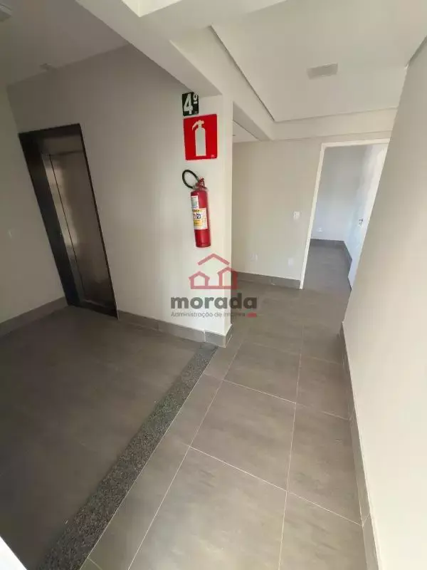 Sala comercial para alugar no Centro, andar corrido
