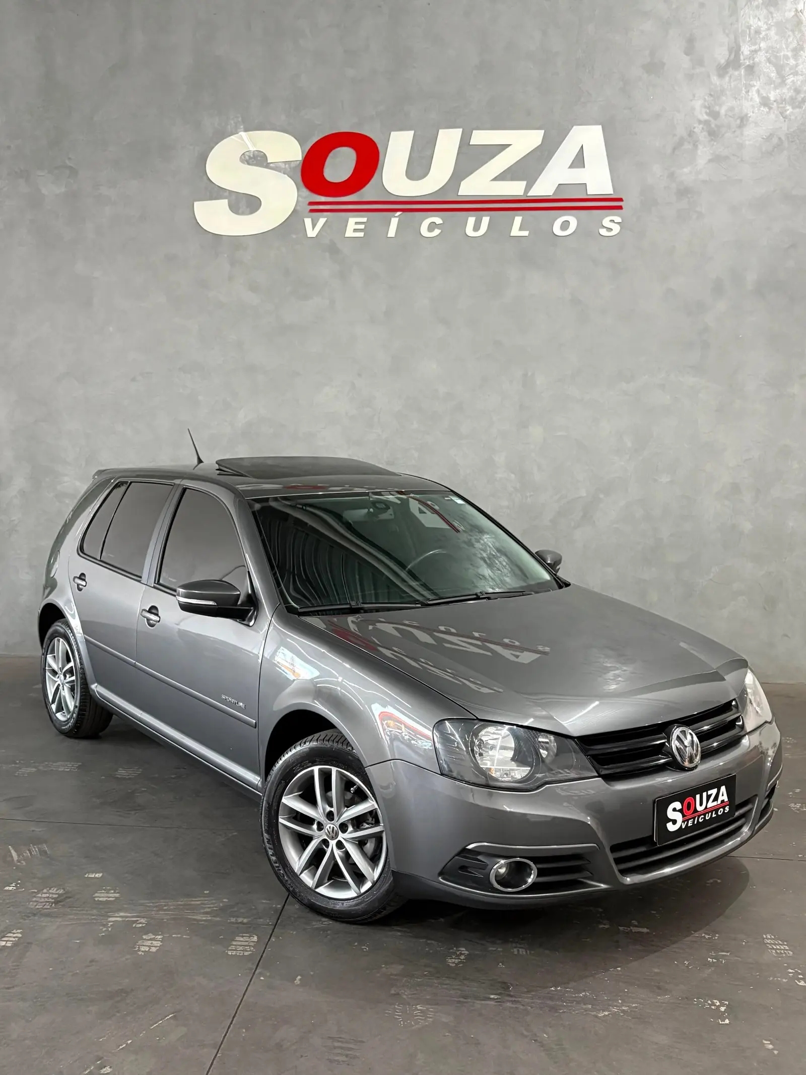 Volkswagen Golf Sportline 2014 1.6 com teto solar