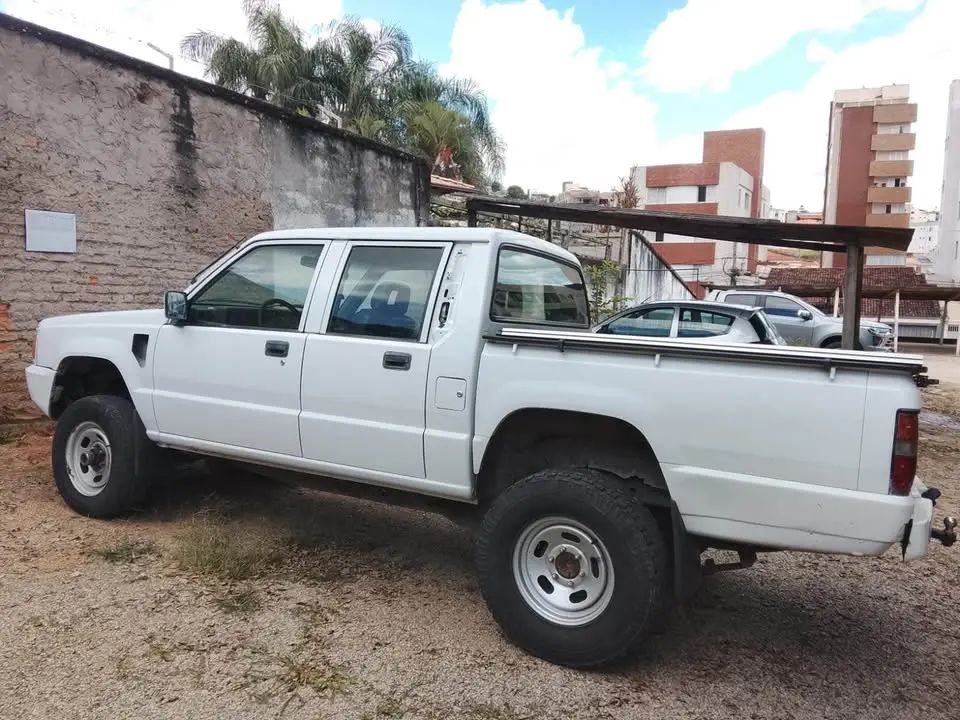 2005 Mitsubishi l200 gl 4x4