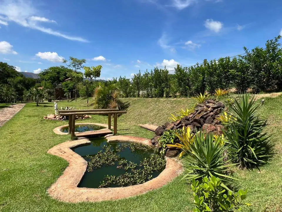 Sítio 2.170 m² à venda em Mateus Leme
