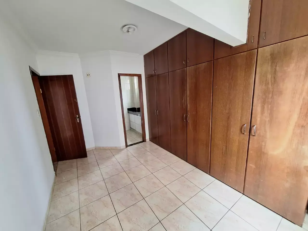 Cobertura com 3 quartos para alugar no Cerqueira Lima