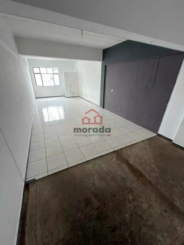Sala comercial de 45 m² à venda no Centro