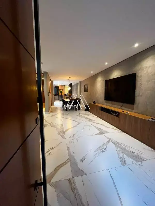 Casa à venda no Centenário – 3 quartos, 350 m²