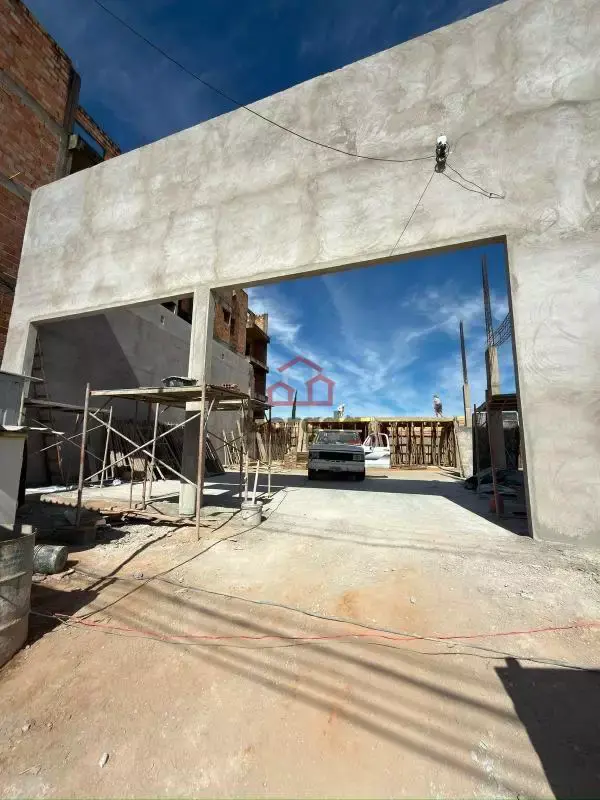 Loja comercial de 500 m² para alugar no Santanense