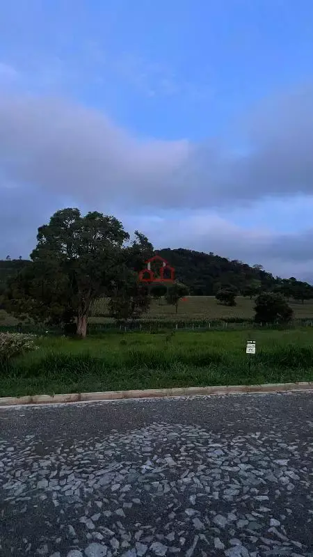 Chácara 1.102 m² à venda em Paulas