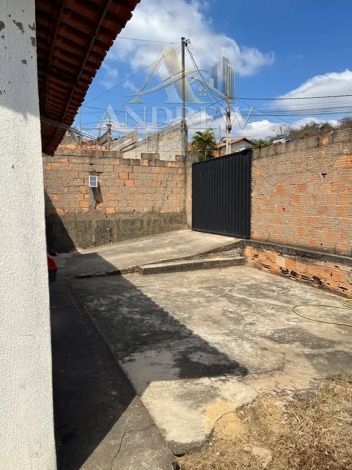 Sobrado 2 quartos – Santa Edwiges, 264 m²
