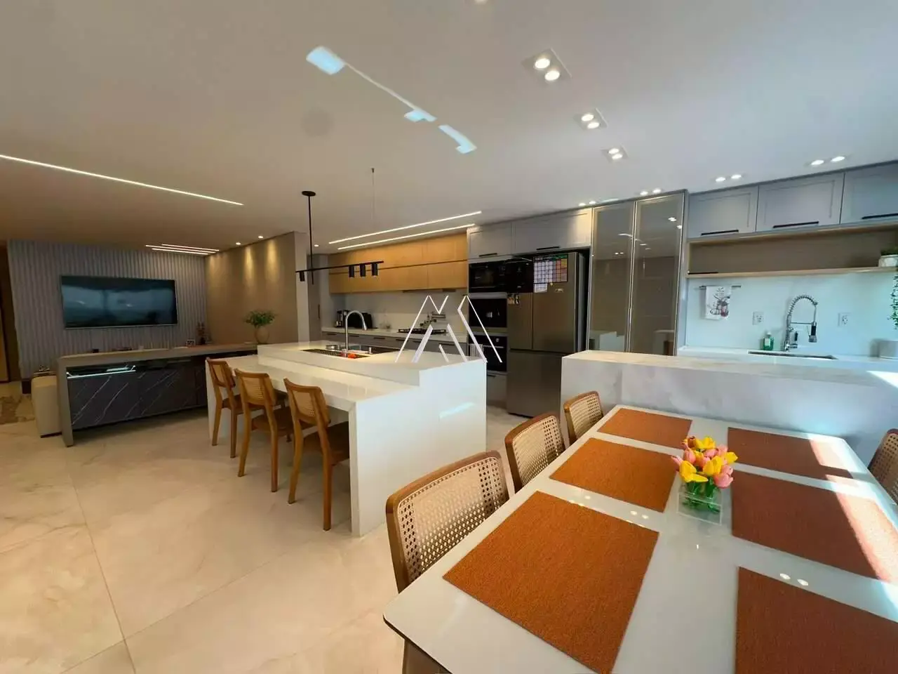 Apartamento de alto padrão 130 m² à venda no Belvedere em Itaúna