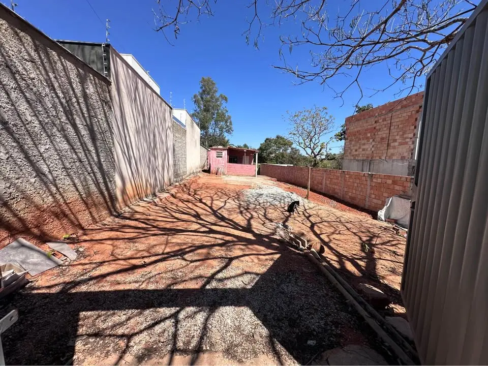 Terreno 365m² murado próximo ao Centro