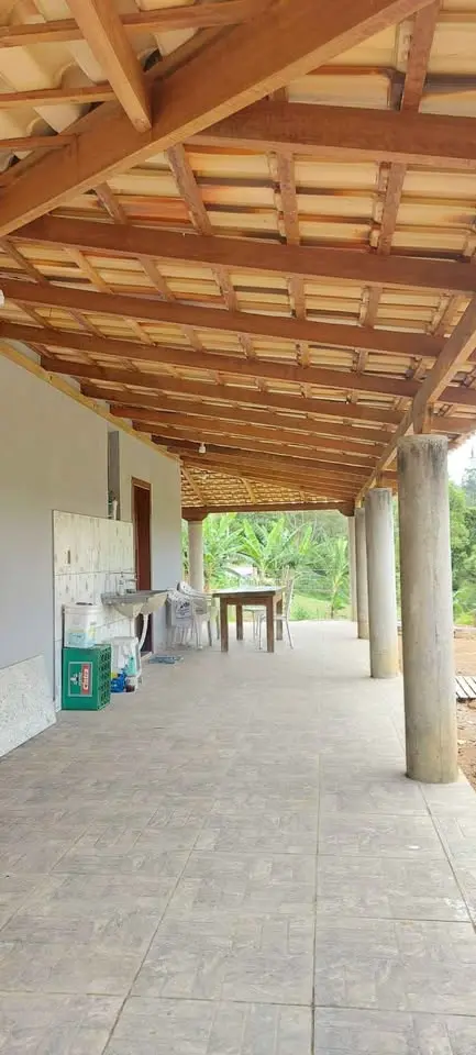 Sítio de 6.000 m² com casa de 2 quartos à venda
