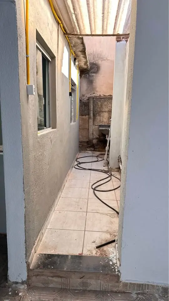 Casa 5 quartos com barracões alugados no Lourdes