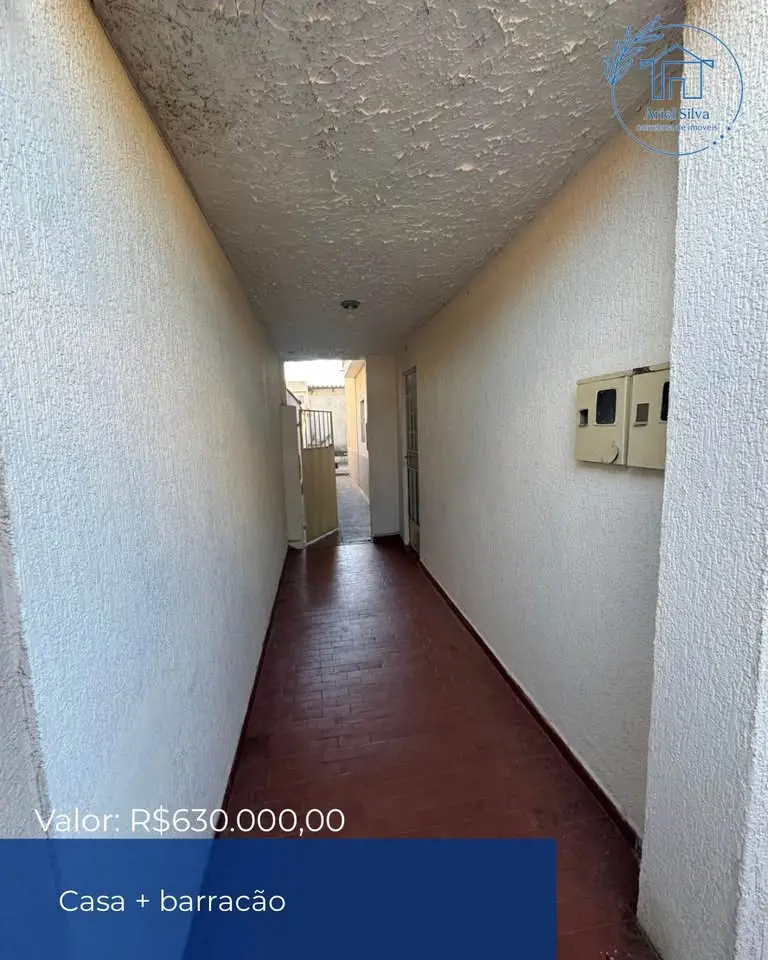 Casa 4 quartos com barracão à venda na Vila Tavares