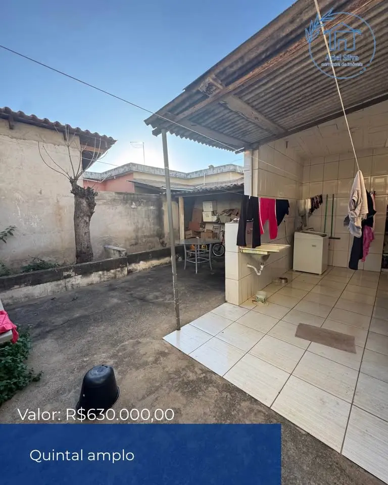 Casa 4 quartos com barracão à venda na Vila Tavares