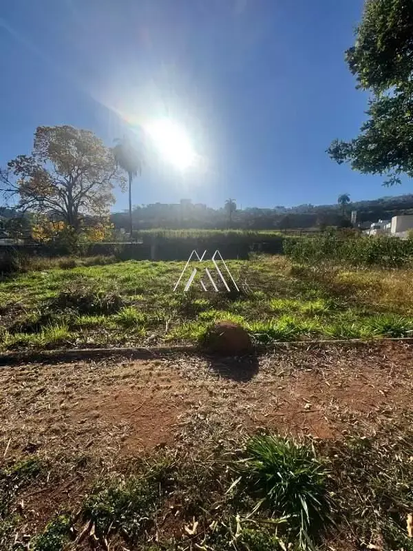 Lote 300 m² à venda no Villa Aurora Village em Itaúna