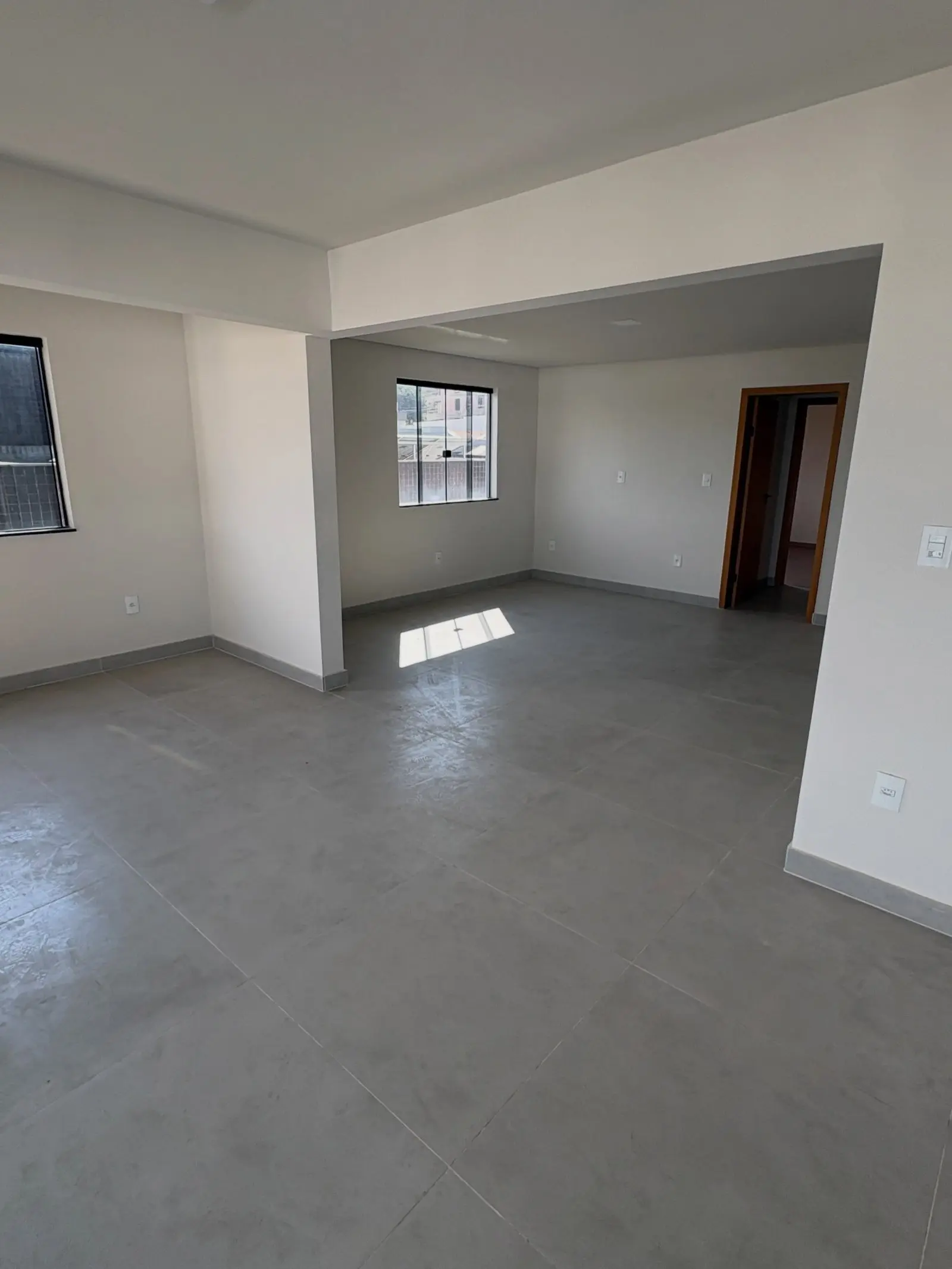 Apartamento 3 suítes à venda no Tropical