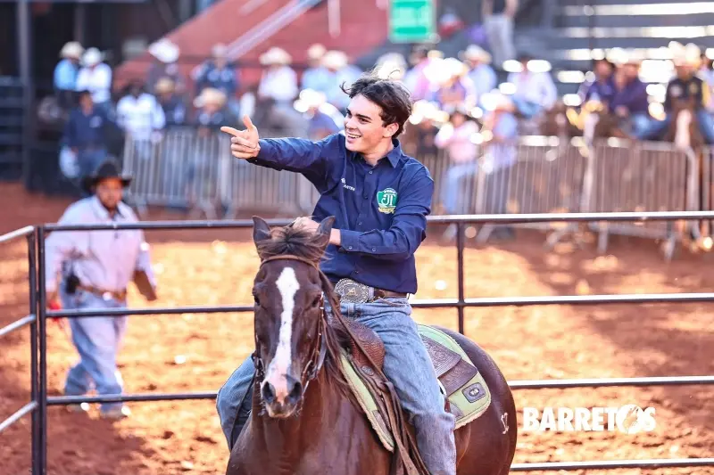 Itaunense representa Itaúna no Rodeio de Barretos e conquista vice-campeonato na modalidade Ranch Sorting.