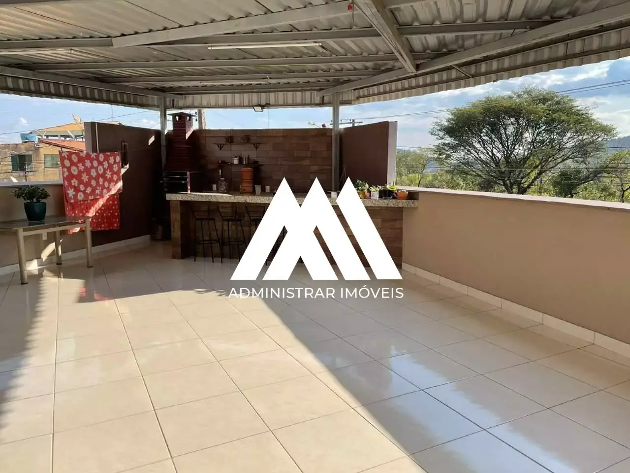 Casa 3 quartos com 2 pavimentos à venda no Santa Mônica