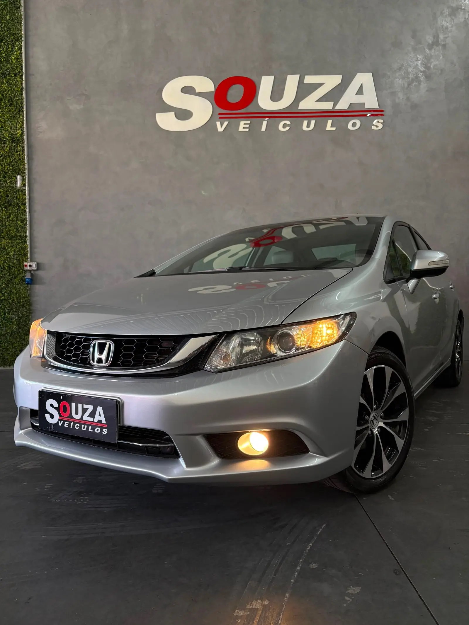 Honda Civic 2.0 LXR 2015 Automático – 126 mil km