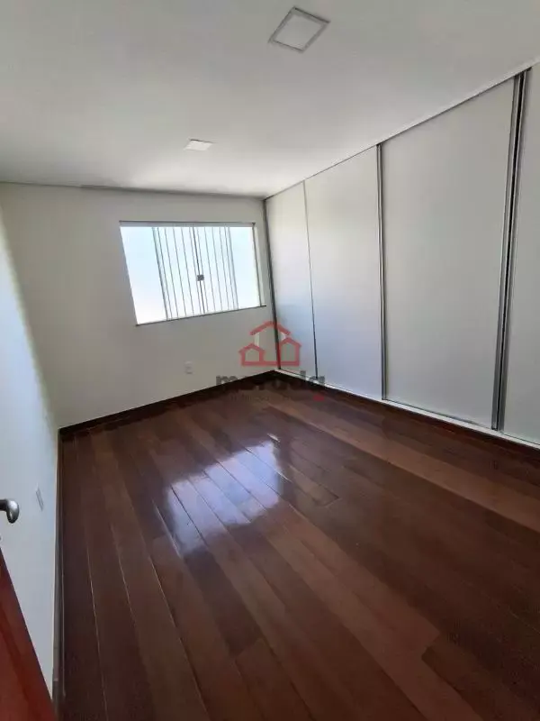 Apartamento residencial de 339,60 m² para aluguel no Centro de Itaúna