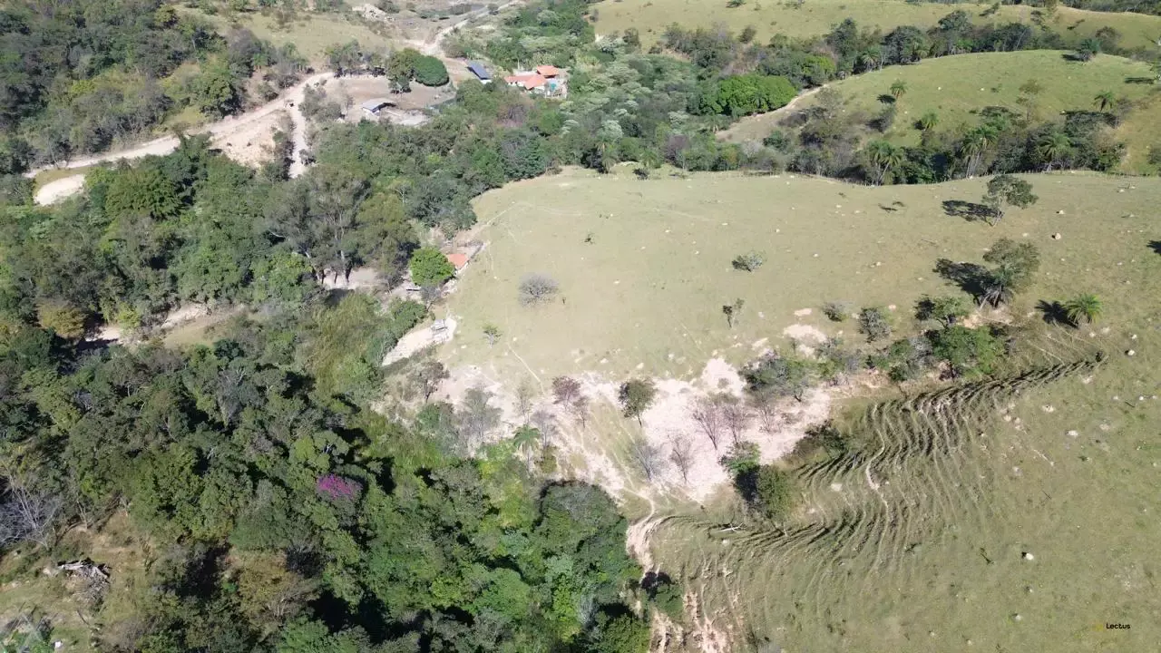 Terreno de 7 hectares à venda na Zona Rural